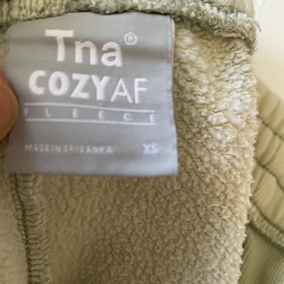 Aritzia TNA Cozy AF Sweatpants - Picture 9 of 10